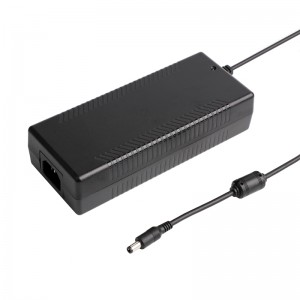 AC / DC 5V 5A Power Adapter